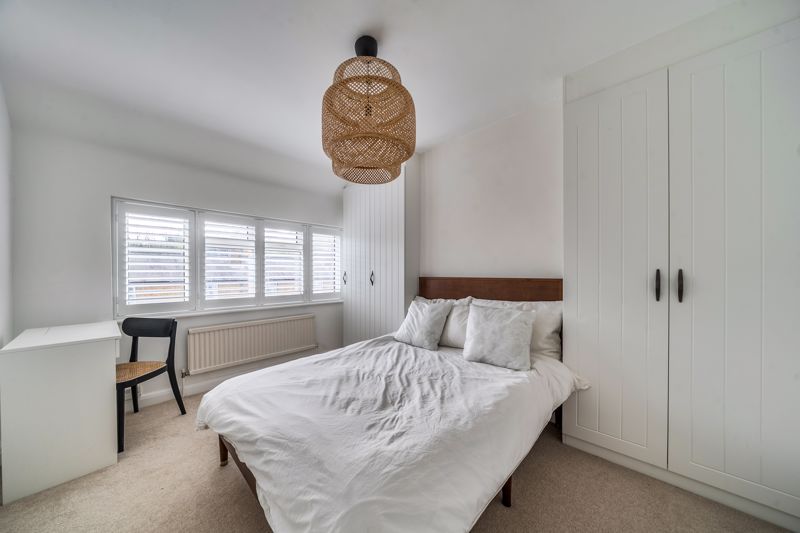 Bedroom- click for photo gallery